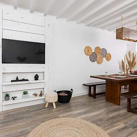 Whitelist Loft In *