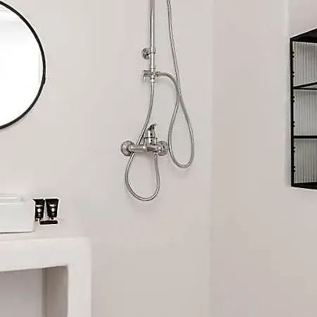 Ξενοδοχείο Whitelist Loft In